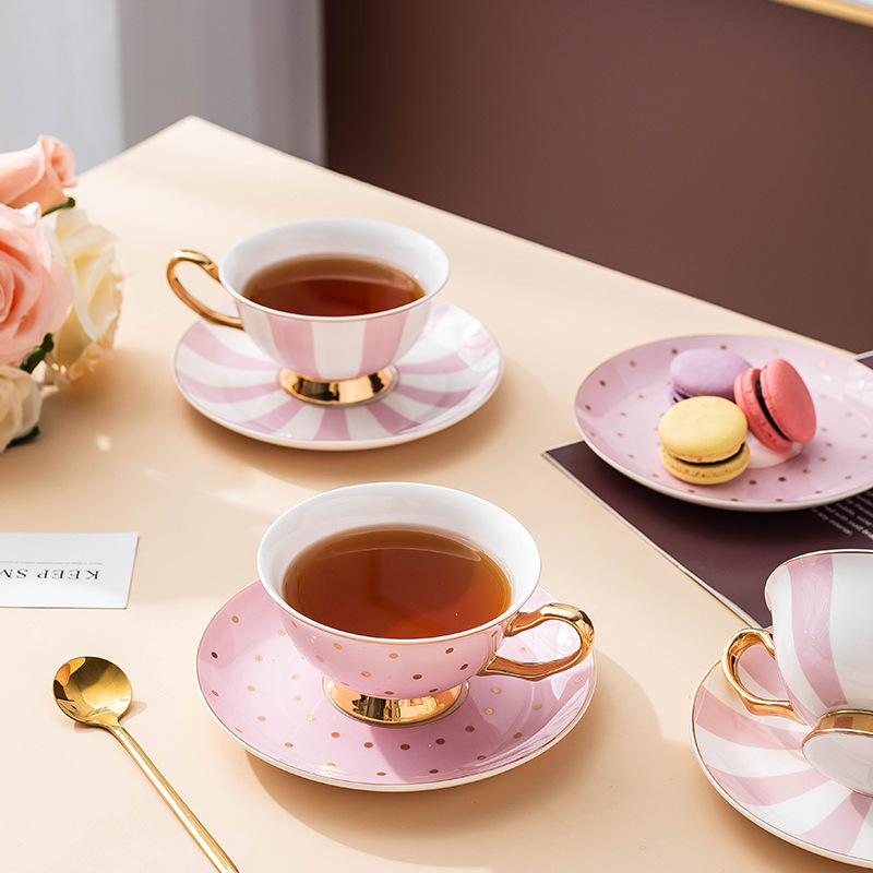 Ceramic Pink Coffee Mugs with  - огляд і ціна Water Tea And Coffee