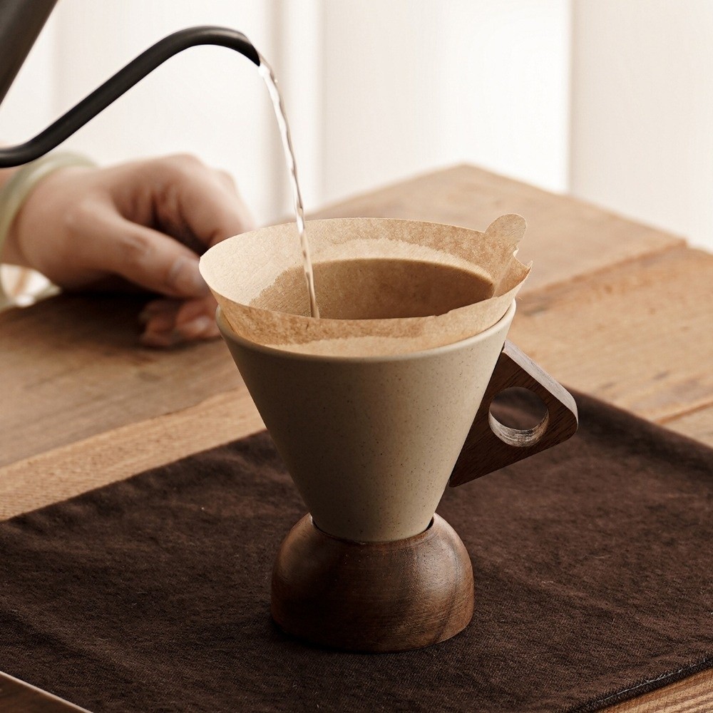 Coarse Ceramic Triangular Cone - огляд і ціна Coffee Tea Pictures