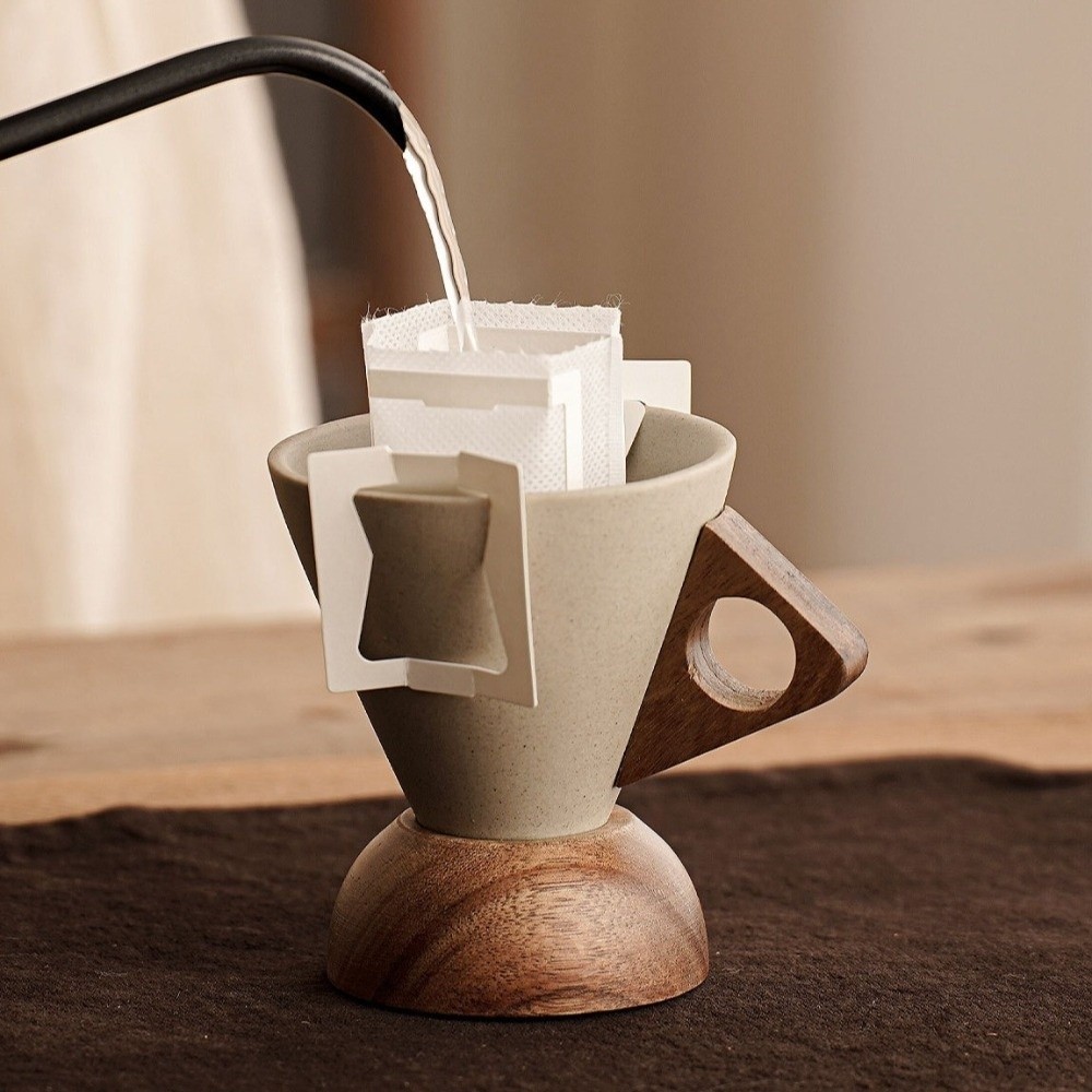 Coarse Ceramic Triangular Cone - огляд і ціна Coffee Tea Pictures